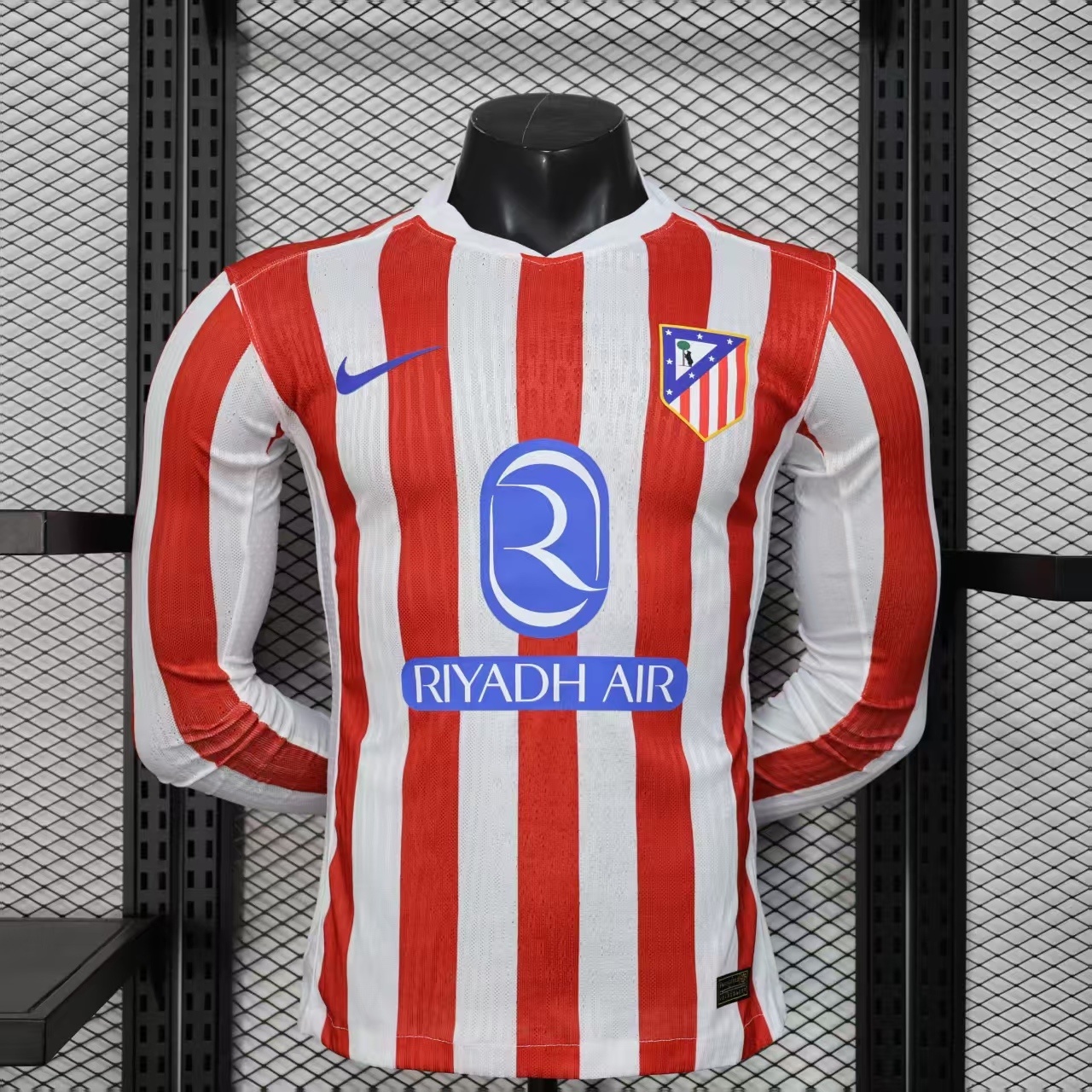 25-26 Atletico Madrid Home Long Sleeve Player Version Soccer Jersey