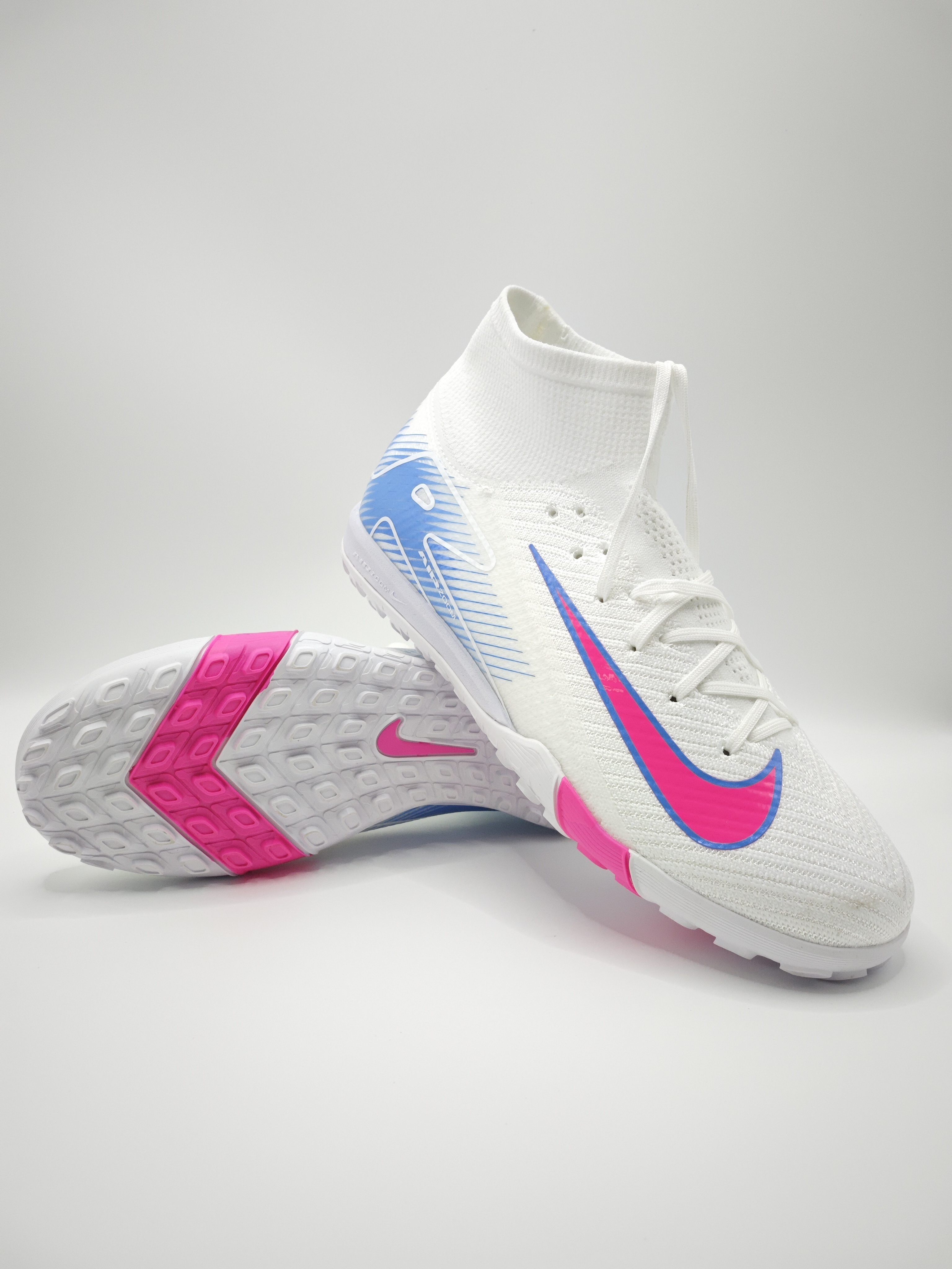 Nike Mercurial 16 High-Top Soccer Cleats: Built-in Full Air Cushion, Waterproof Knit & MD Outsole for Grass Pitches