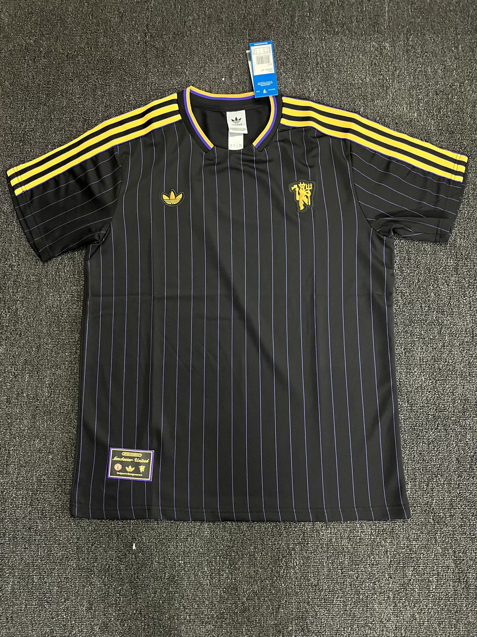 2025-26 Man Utd Black Casual Edition Fans Trainingshirts