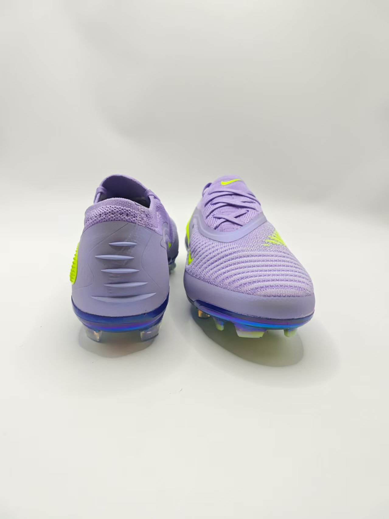 Nike Phantom GX III Low-Top Double-Layer Waterproof Fish Thread Full Knit FG Soccer Cleats