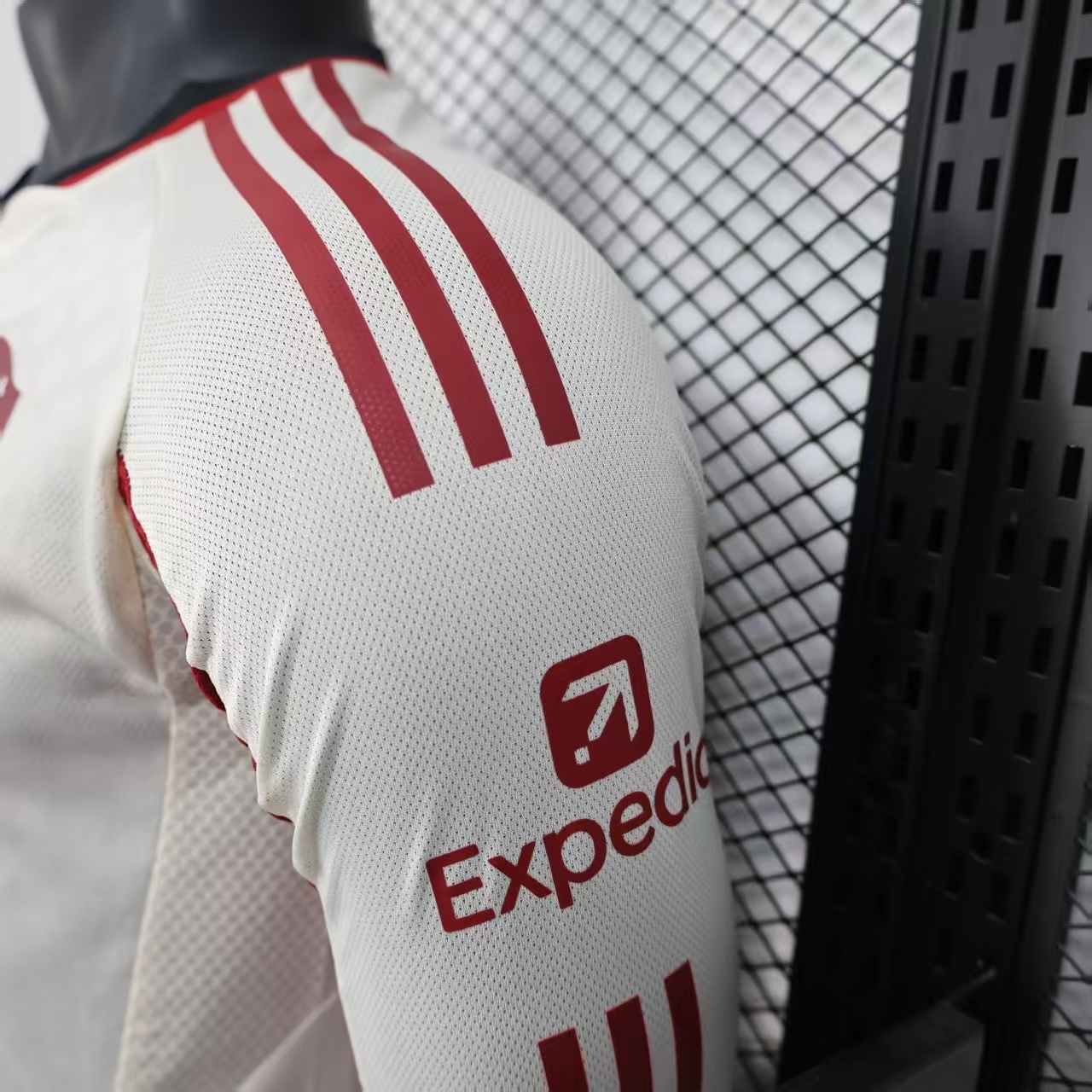 2025-26 LIV Away Long Sleeve Player Version Soccer Jersey(长袖球员)