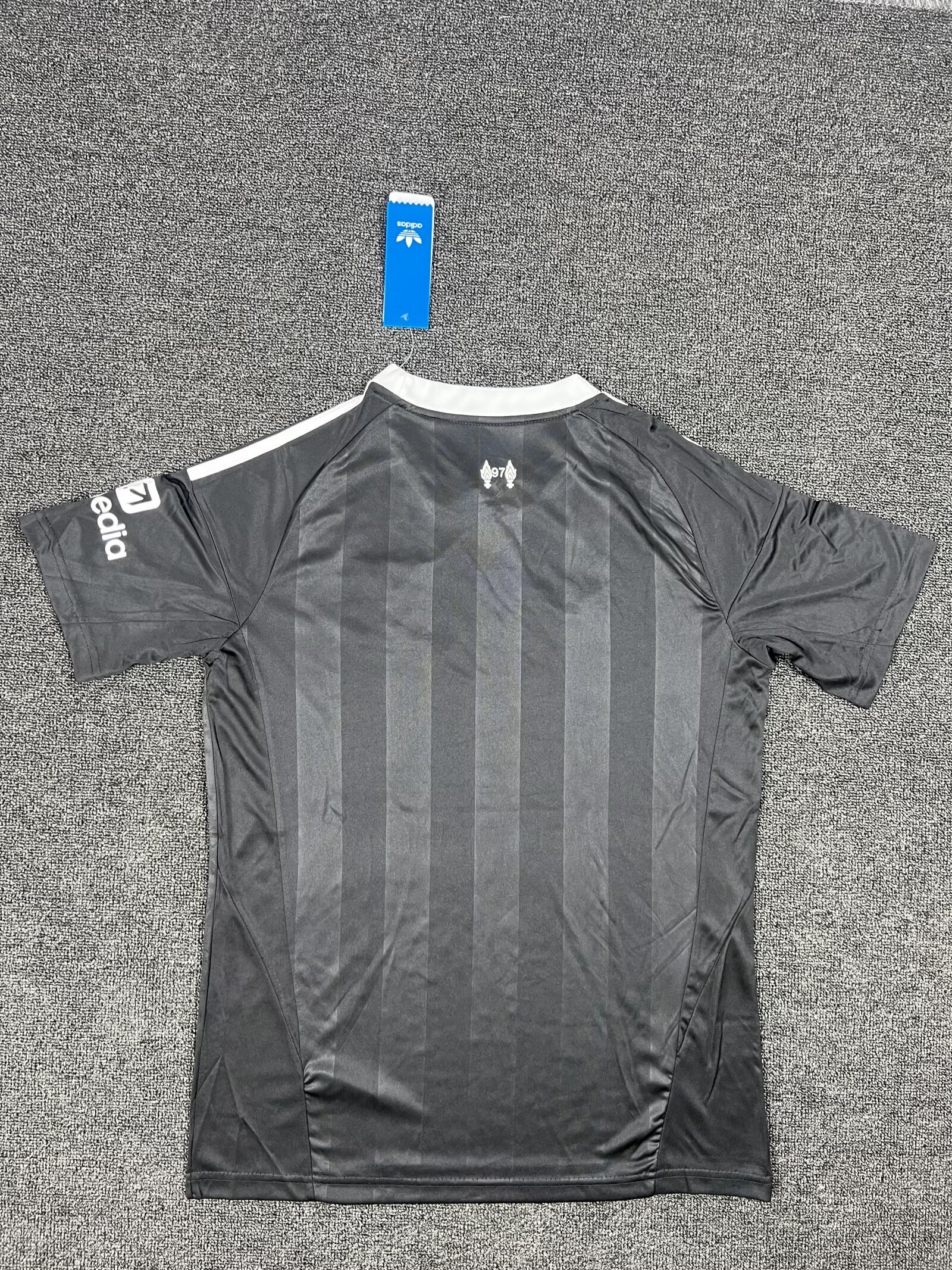 25-26 LIV Black Goalkeeper Soccer Jersey