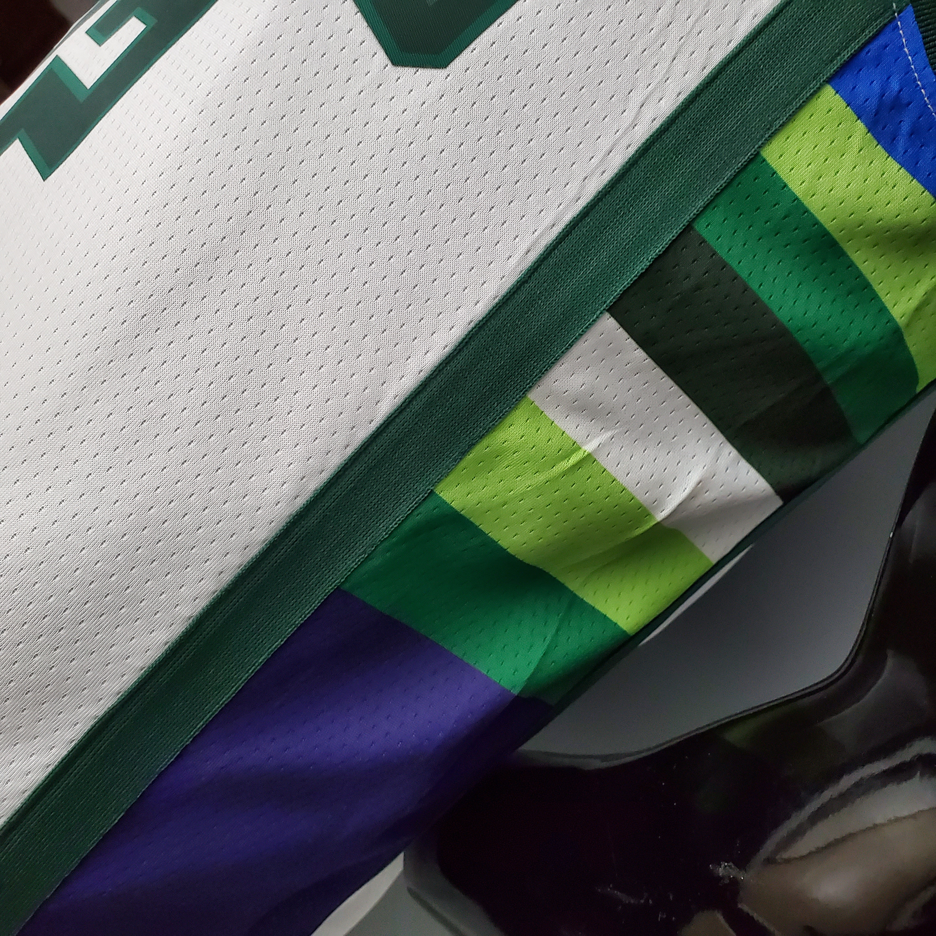 Khris Middleton Milwaukee Bucks 2021/22 Swingman Jersey White