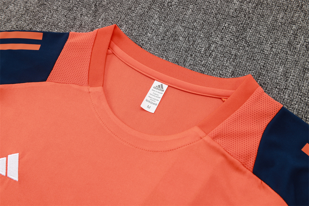 Manchester United Training Short sleeve Jersey 24/25