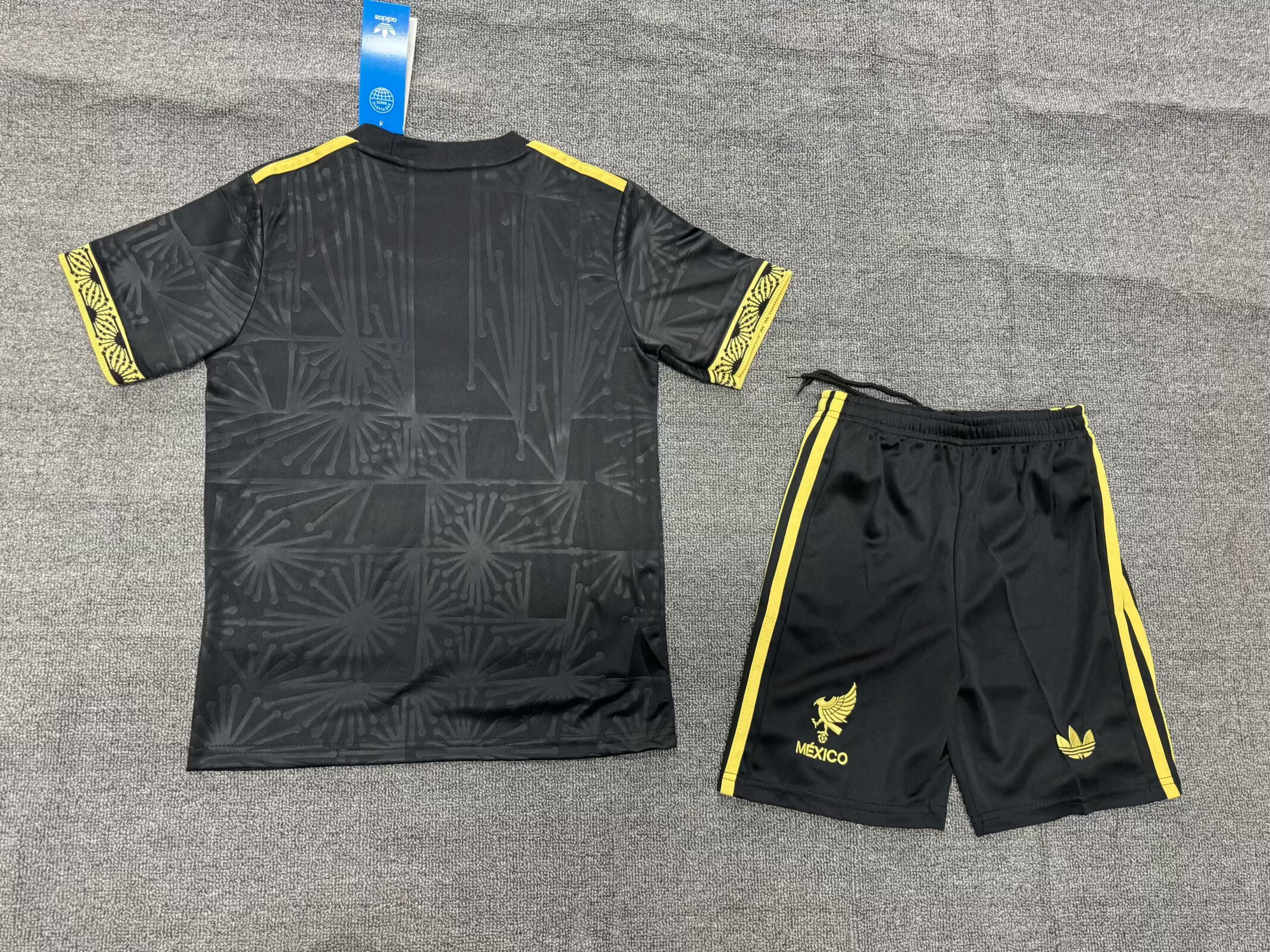 Mexico Gold 25/26  Kids Suit & Socks