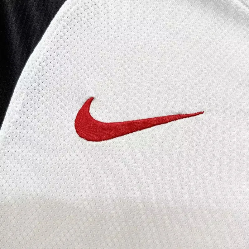 2010-11 Manchester United Retro Jersey Away