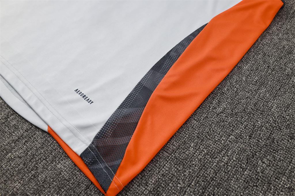 SL Benfica Training Jersey 24/25