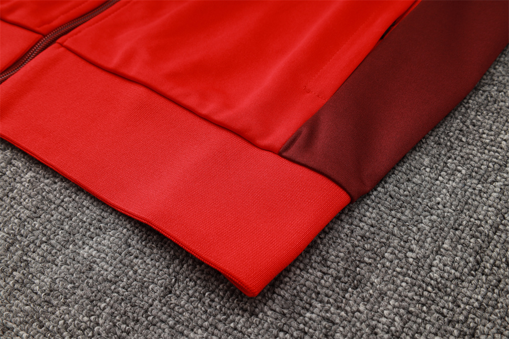 Internacional Training Jacket 24/25