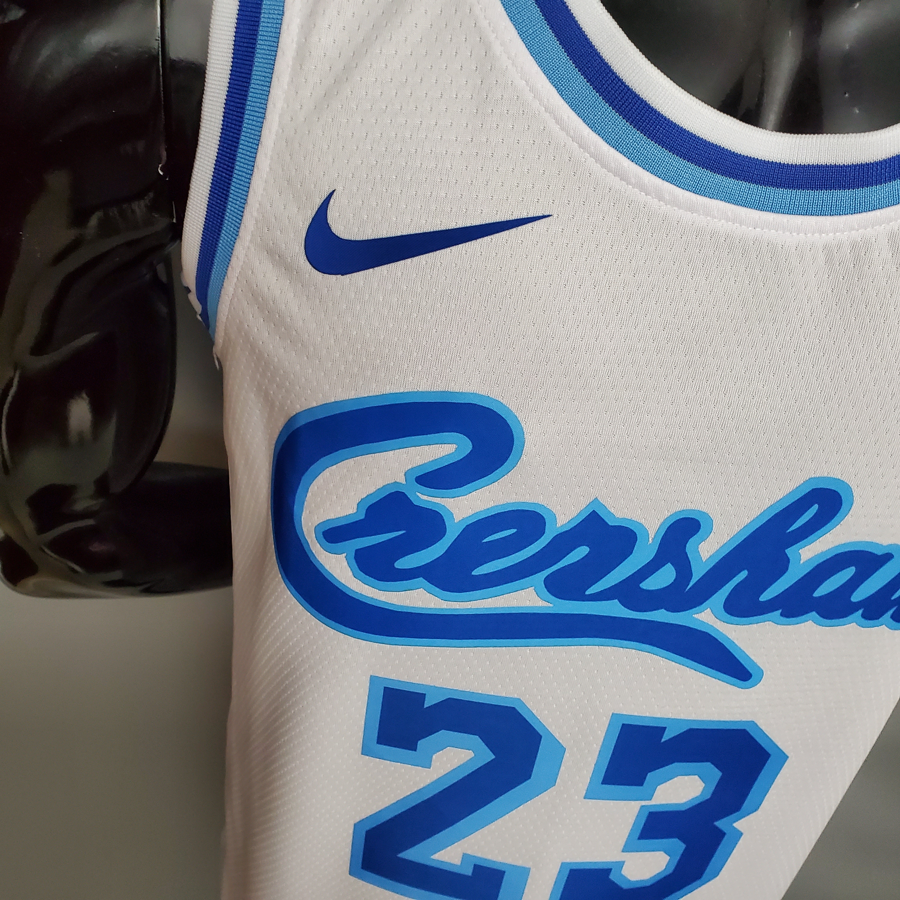 LeBron James Los Angeles Lakers 2020/21 Swingman Jersey White