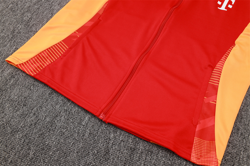 Bayern Munich Kids Training Suit 23/24