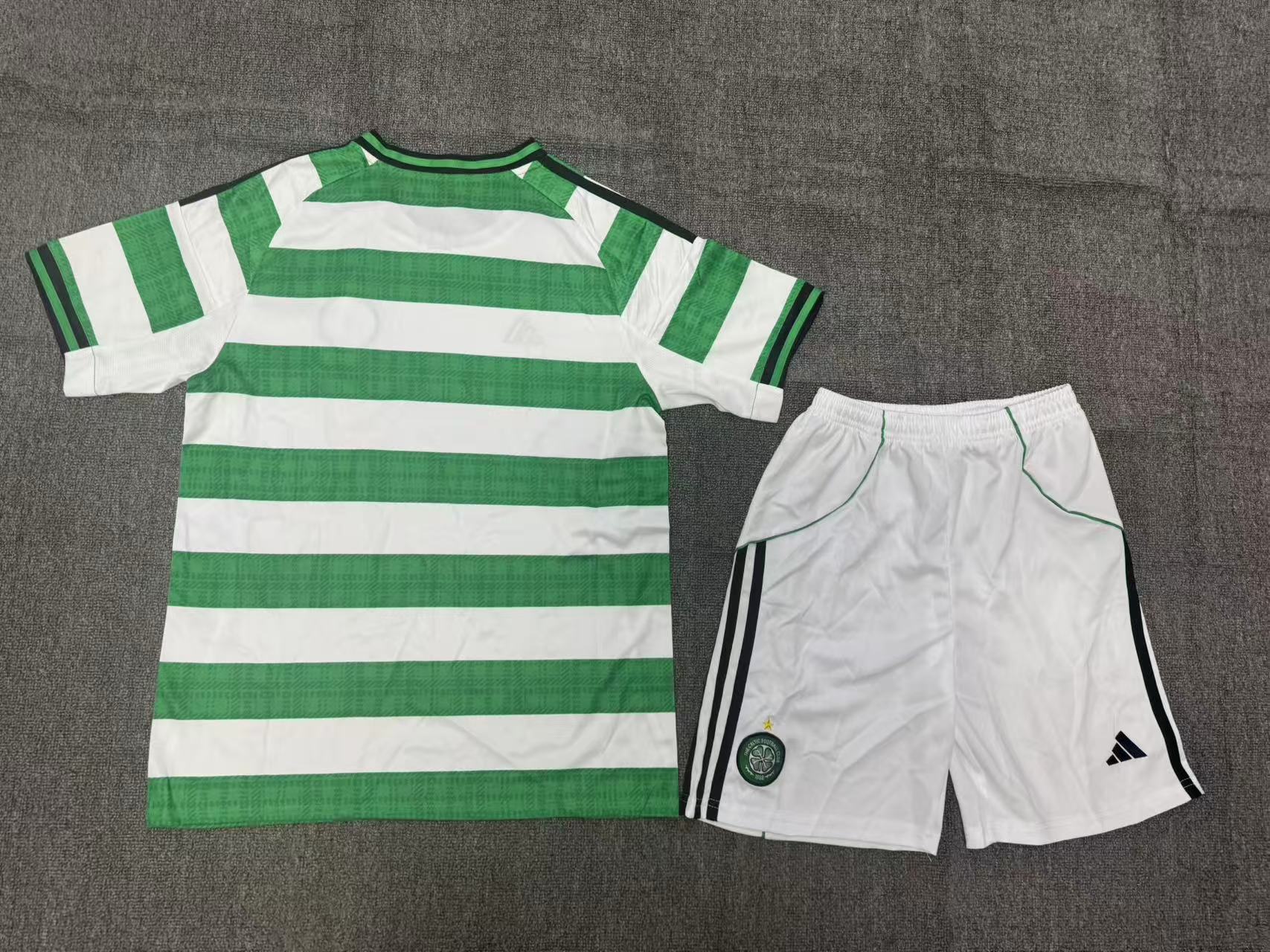 Celtic Home Kids Suit & Socks 25/26