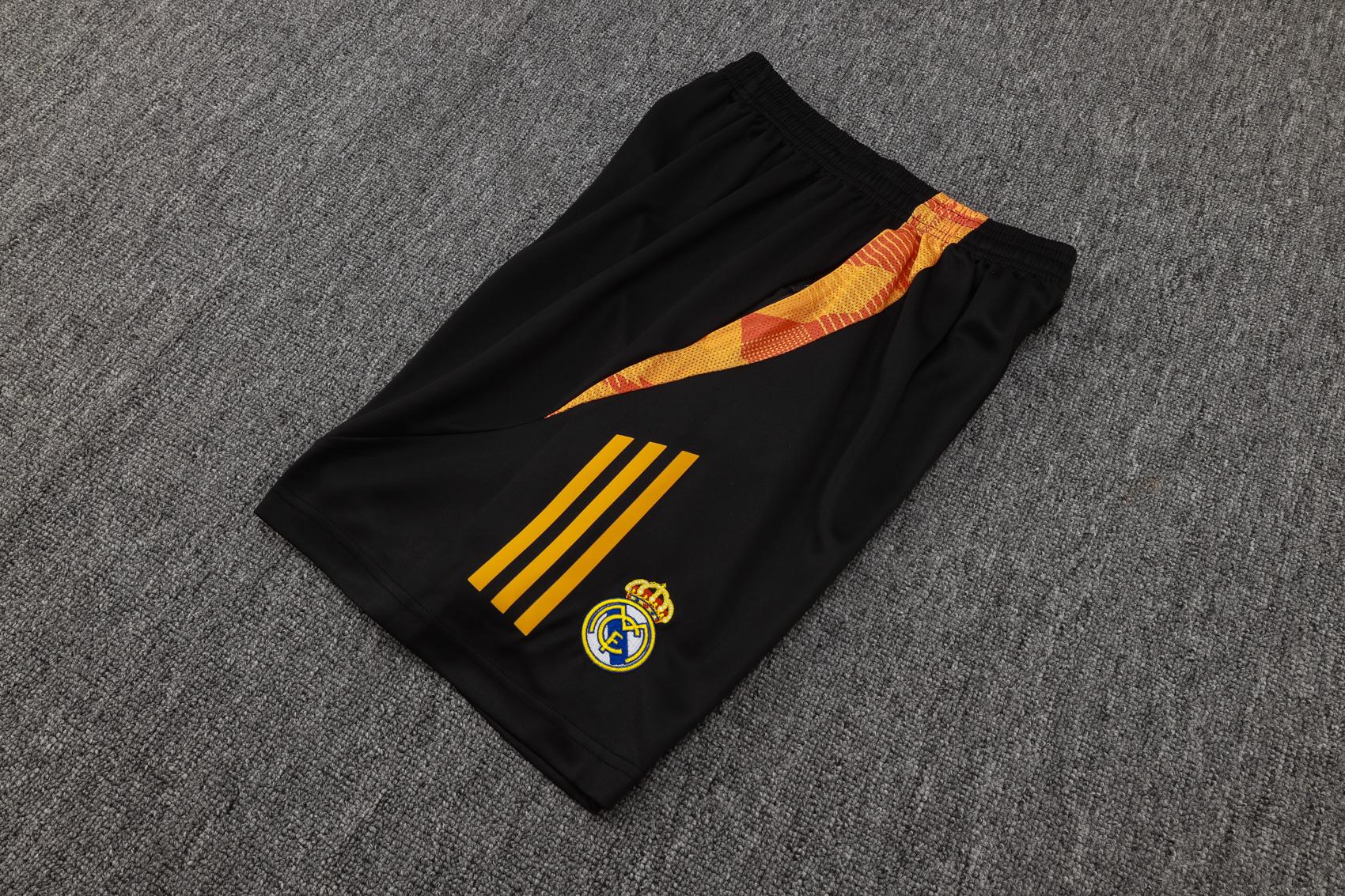 Real Madrid Training Short sleeve Suit 24/25