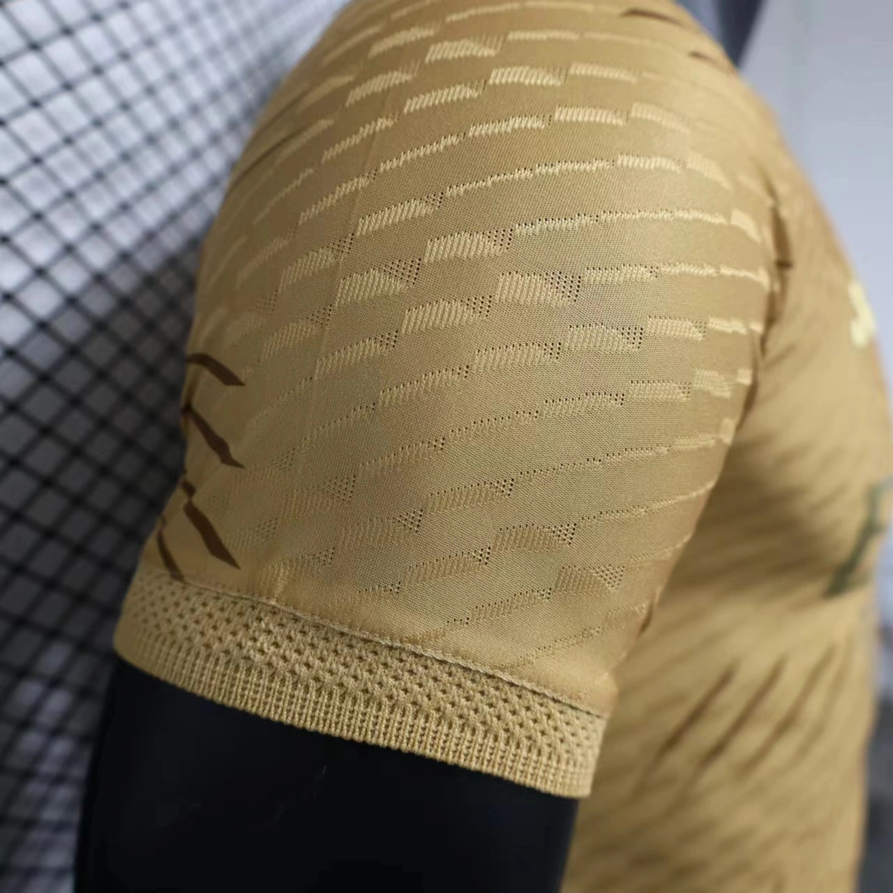 24-25 Real Madrid Gold Special Edition Football Jersey