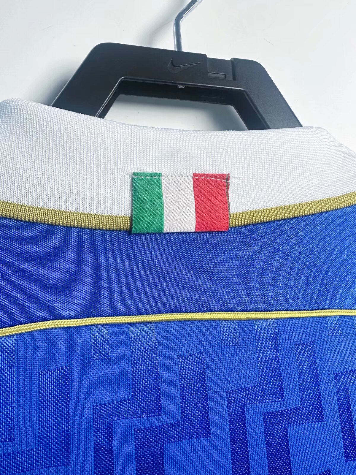 Italy Retro Home Jersey 1995