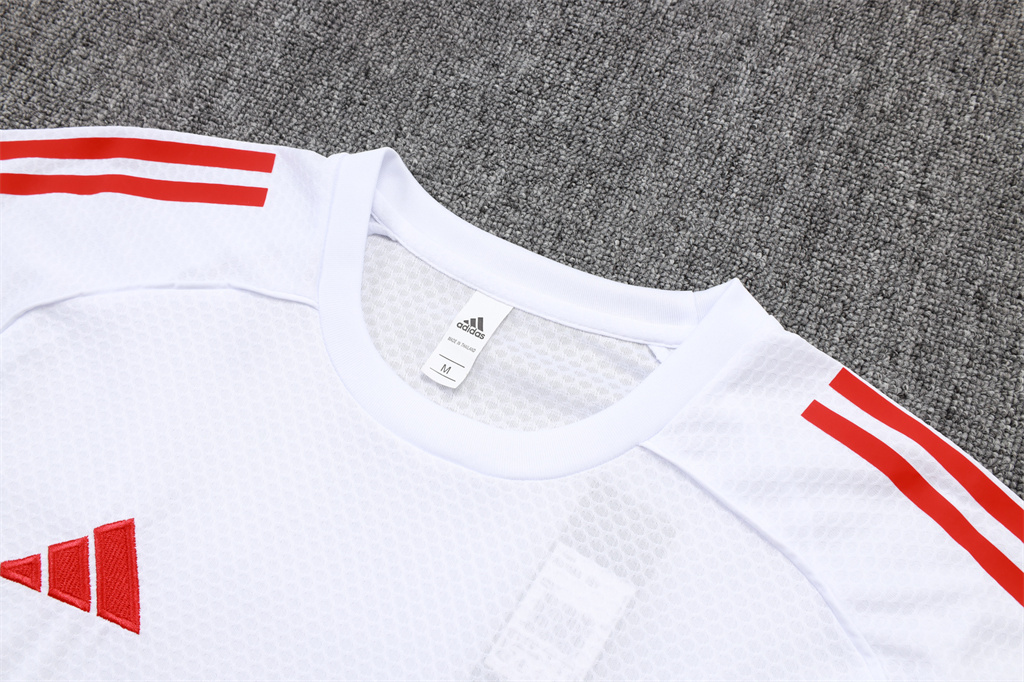 Liverpool Training Short sleeve Suit 25/26