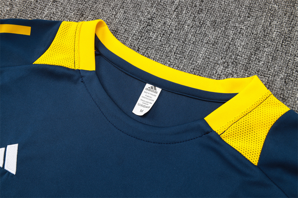 Real Madrid Training Short sleeve Jersey 24/25