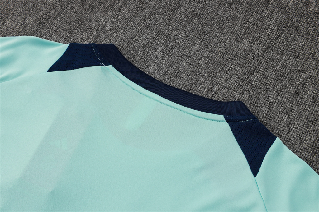 Manchester United Training Short sleeve Suit 24/25