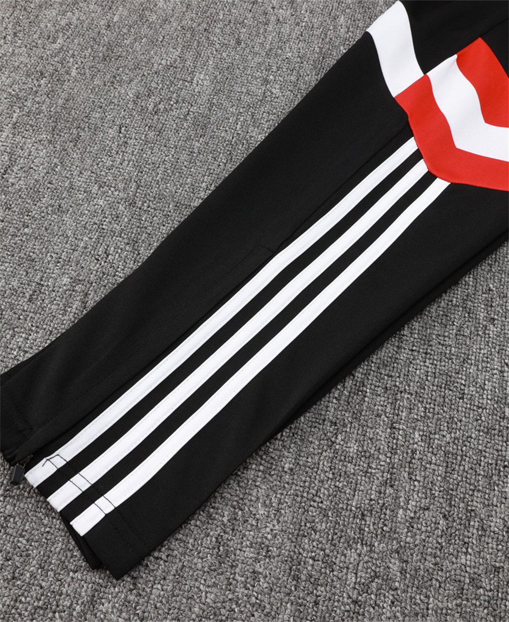 Manchester United Training Pants 24/25