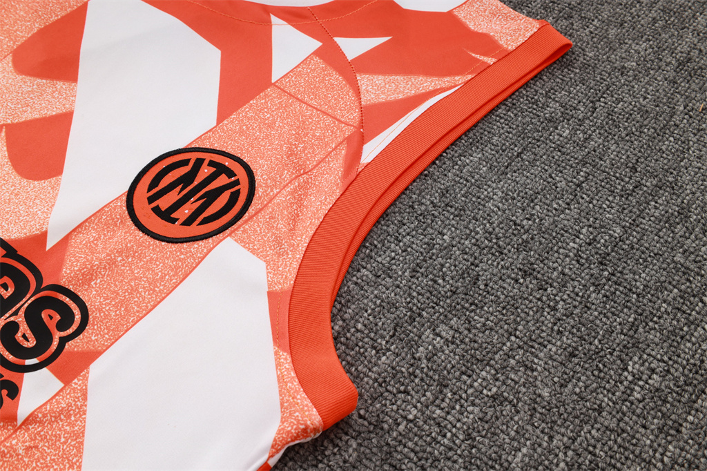 Inter Milan Training Jersey 24/25