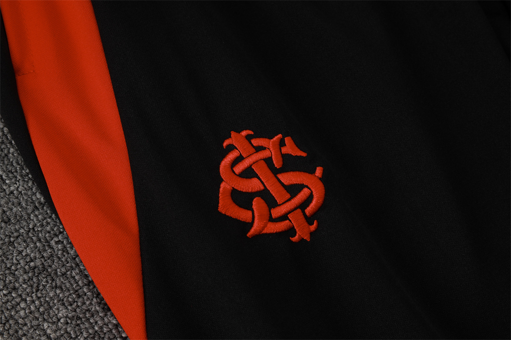 Internacional  Training Pants 24/25