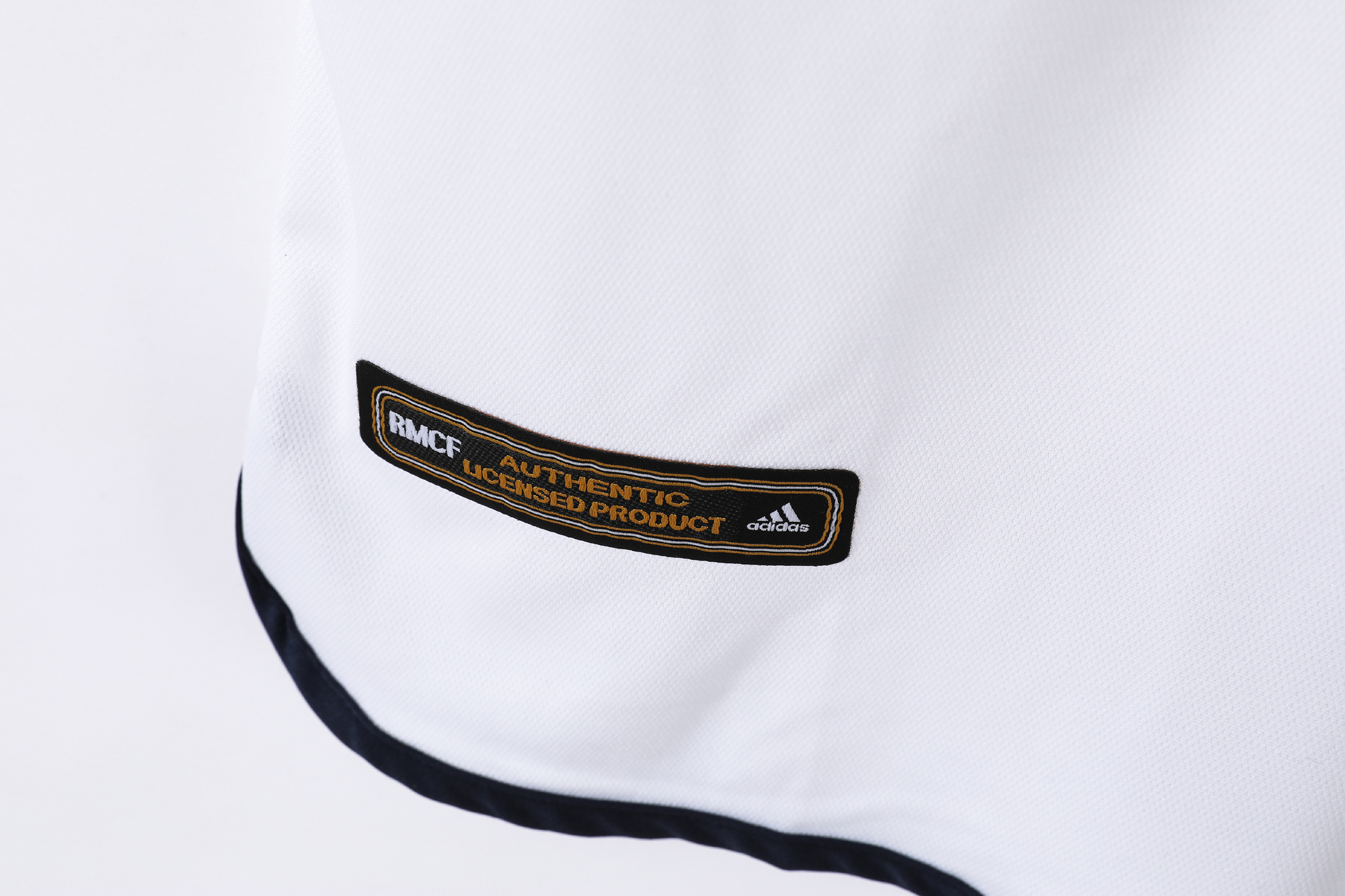 Real Madrid Home Retro Jersey 2000/01