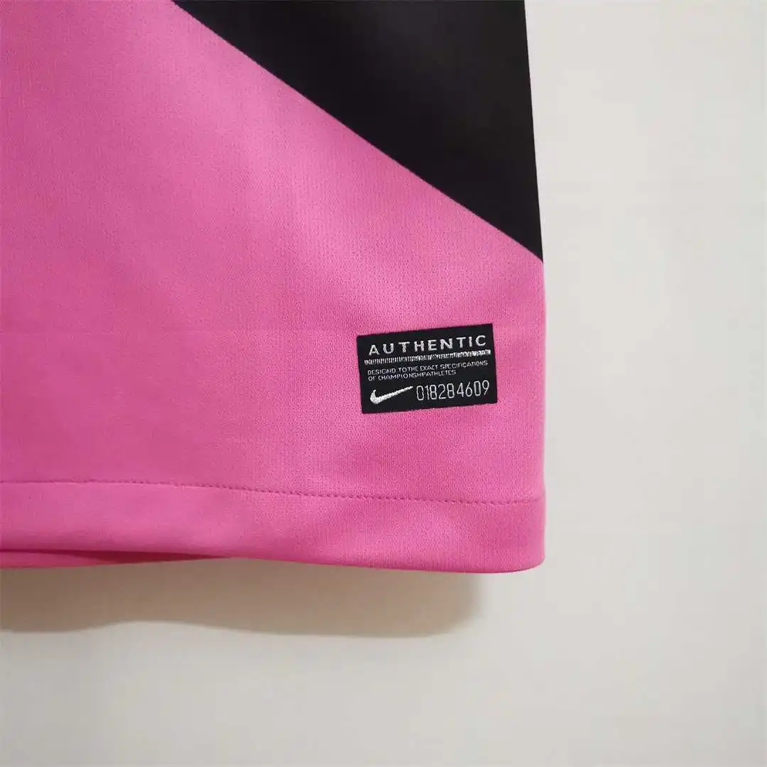 2011-12  Juventus Retro Jersey Away