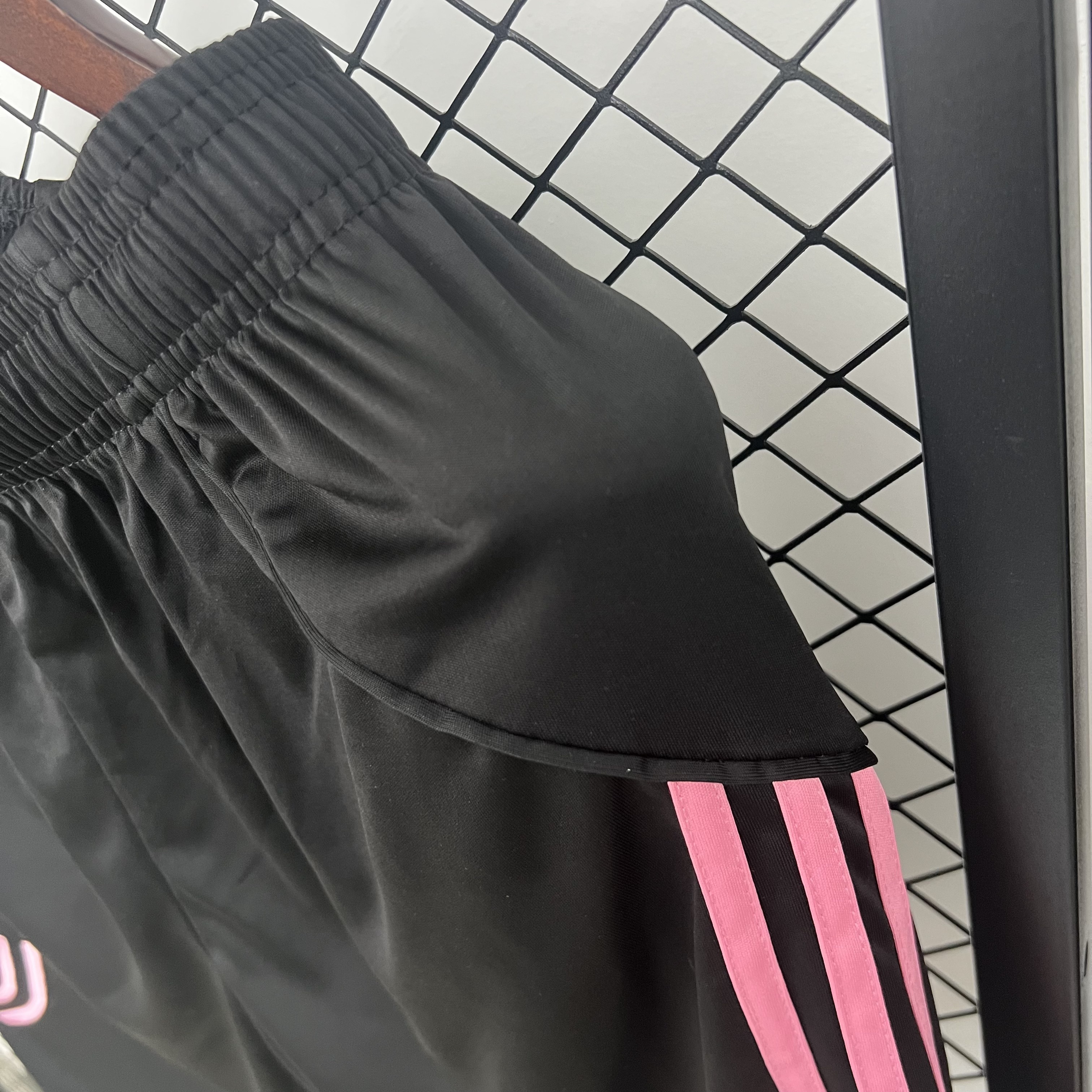 Juventus Home Shorts 25/26