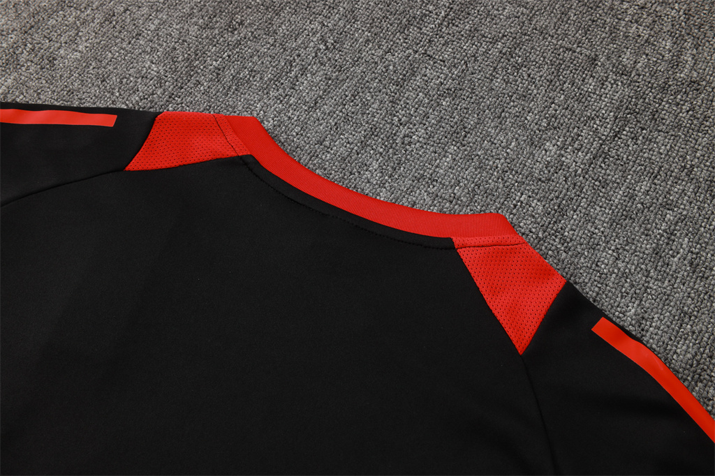 Internacional  Training Short sleeve Suit 24/25