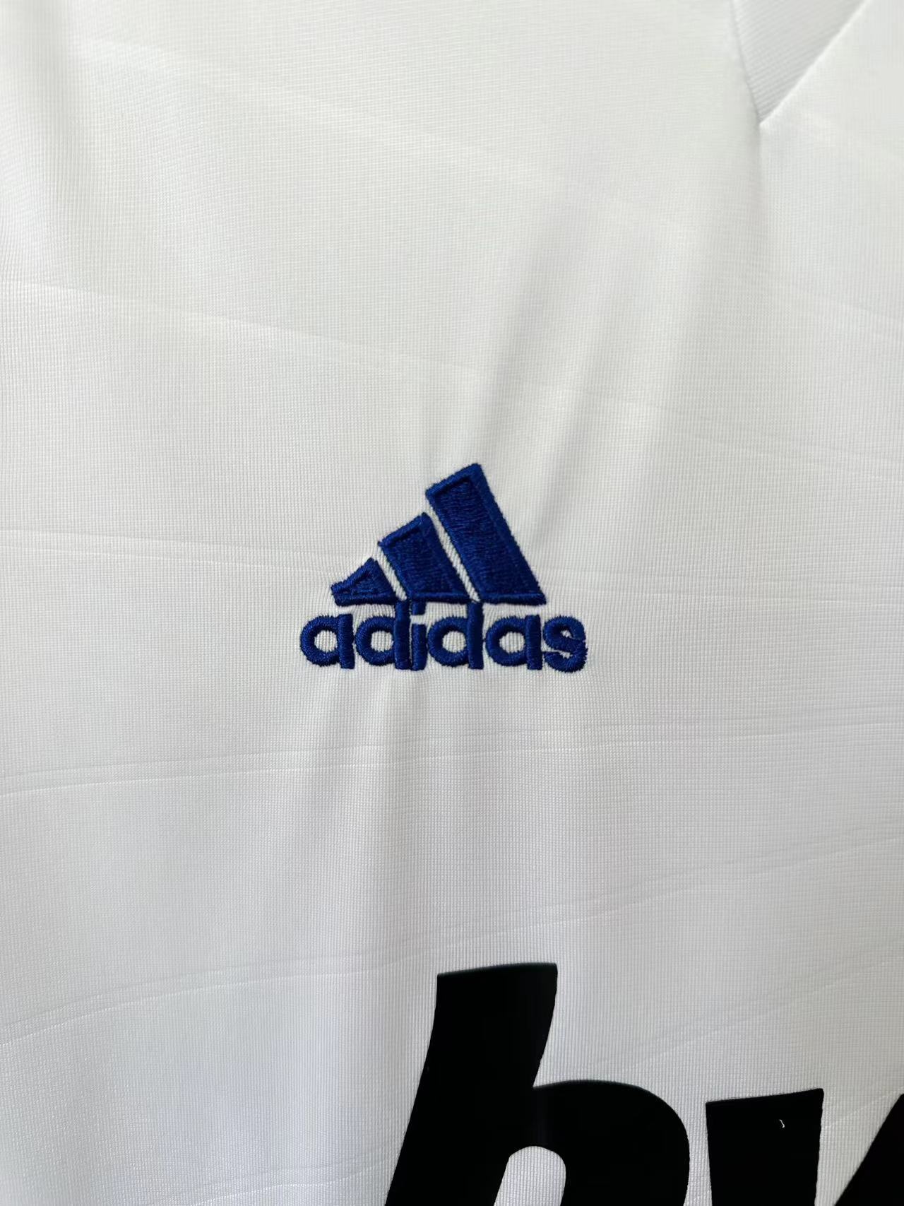 Real Madrid Home Retro Jersey 2010/11