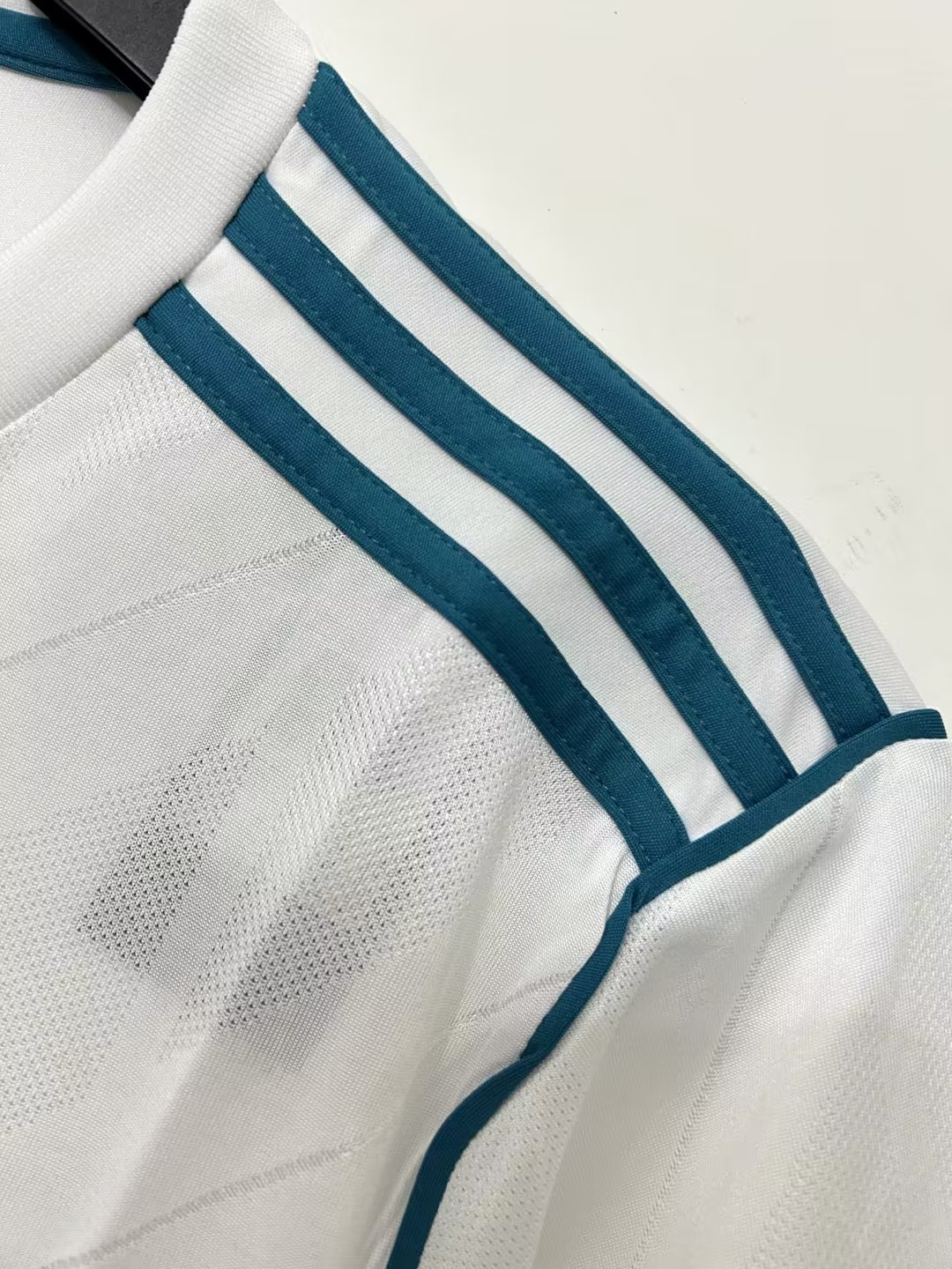 Real Madrid Home Man Jersey 17/18