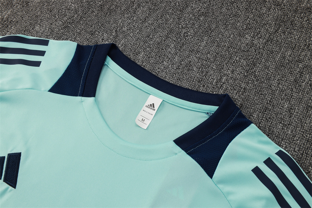 Manchester United Training Short sleeve Jersey 24/25