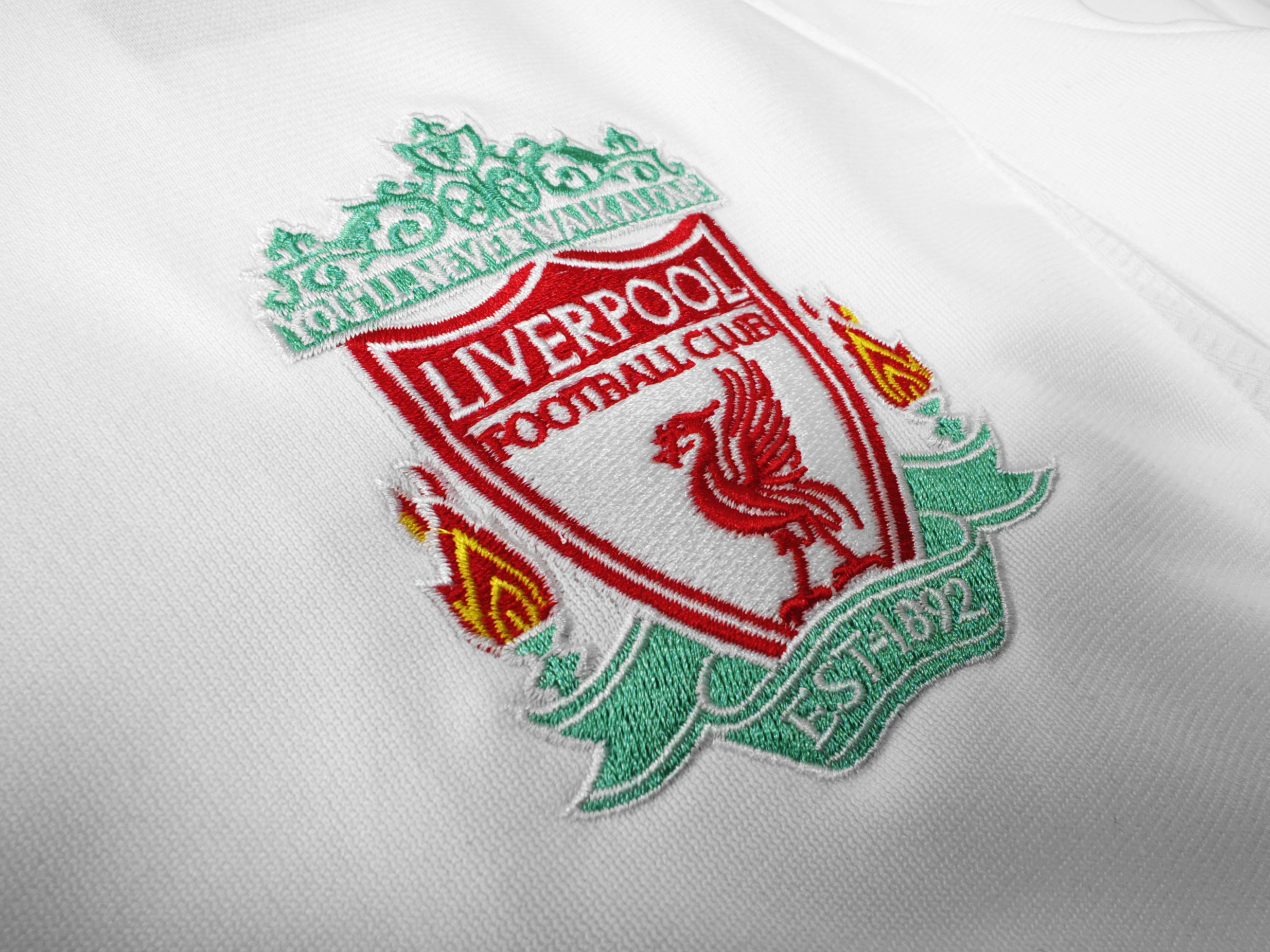 Liverpool Away Retro Jersey 2006/08