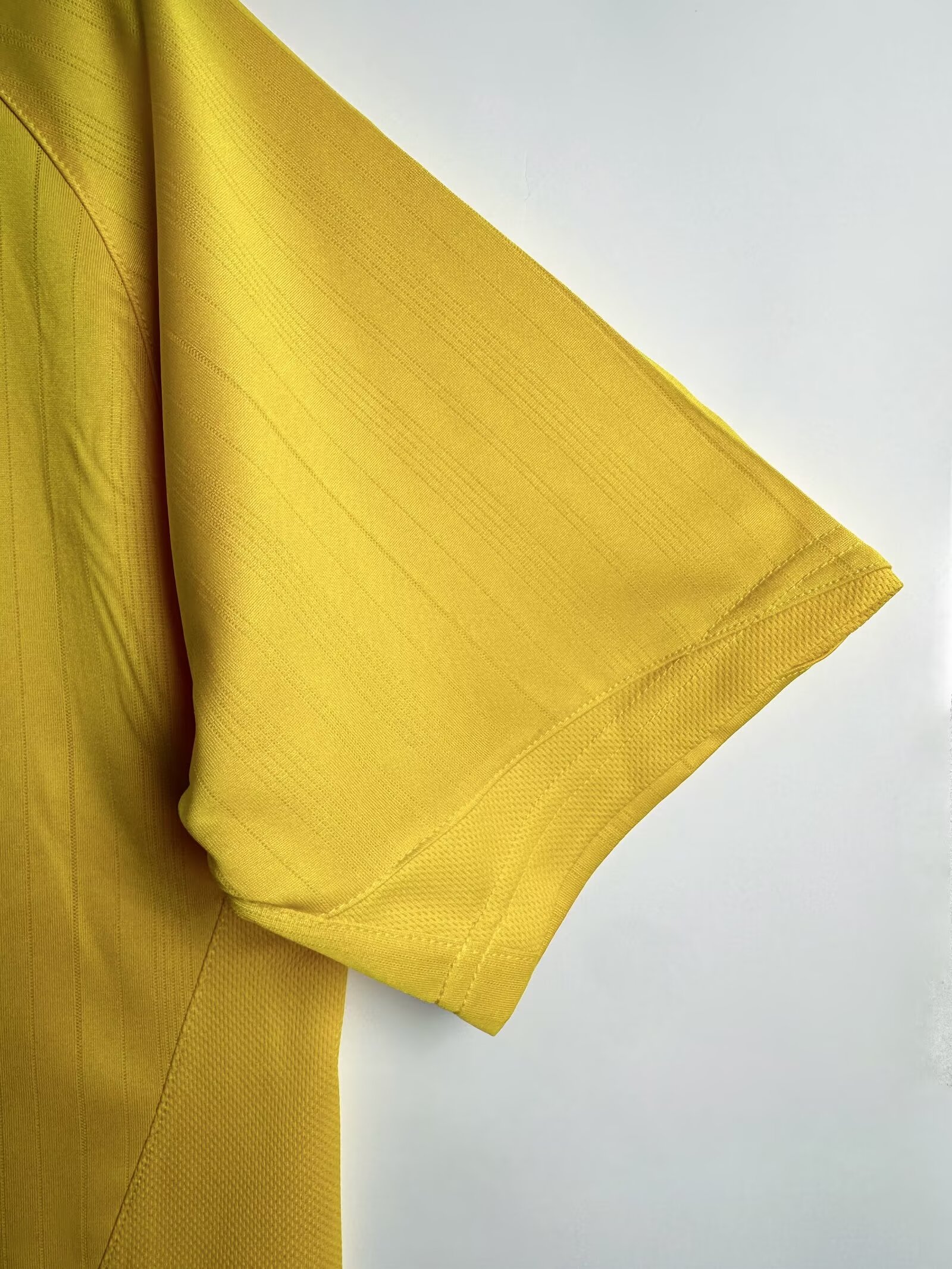 Arsenal Away Retro Jersey 2005/06