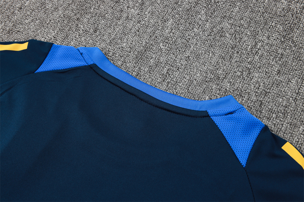 Juventus Training Short Sleeve Suit 24/25