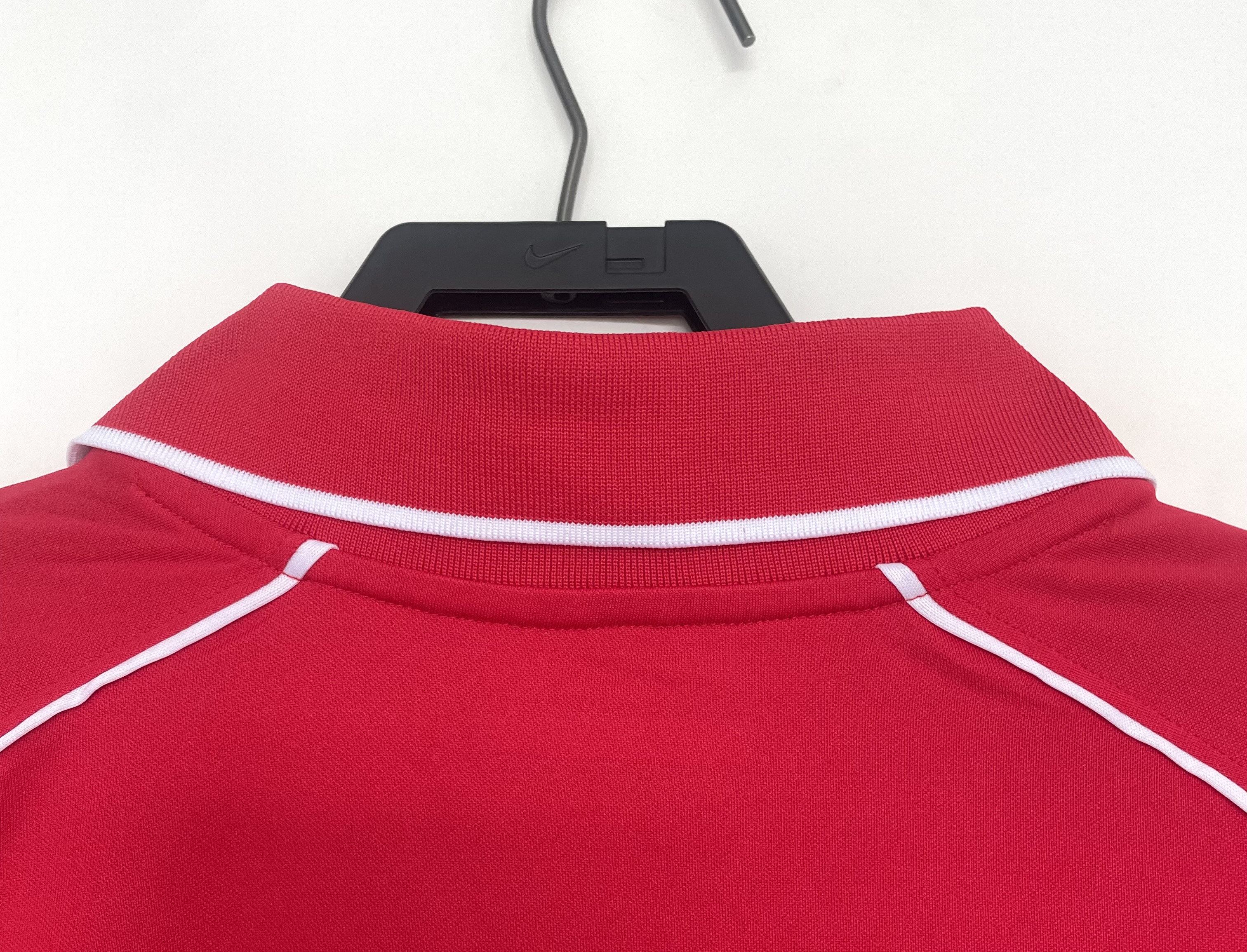 Liverpool Home Retro Jersey 2000/01