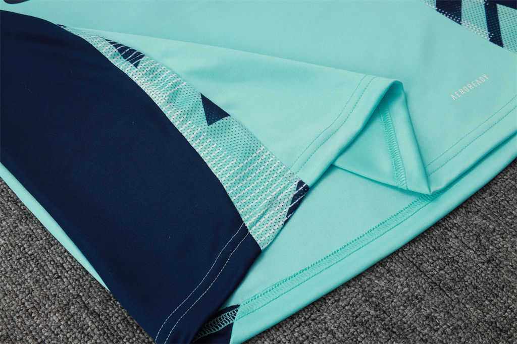 Manchester United Kids Training Suit 24/25