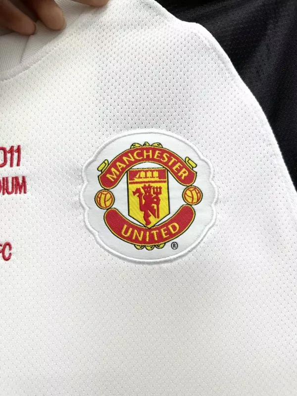 2010-11 Manchester United Retro Jersey Away