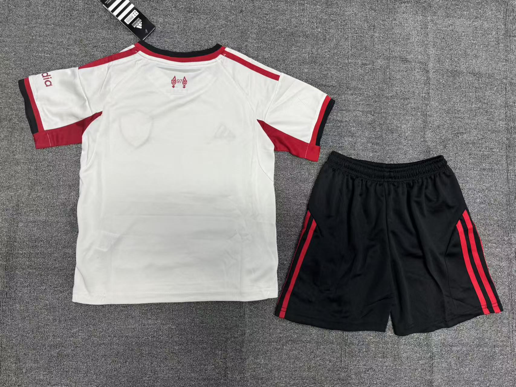 Liverpool Away Kids Suit 25/26