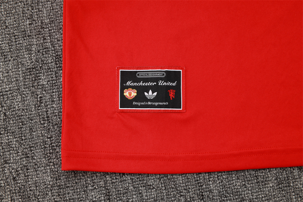 Manchester United Training Jersey 25/26