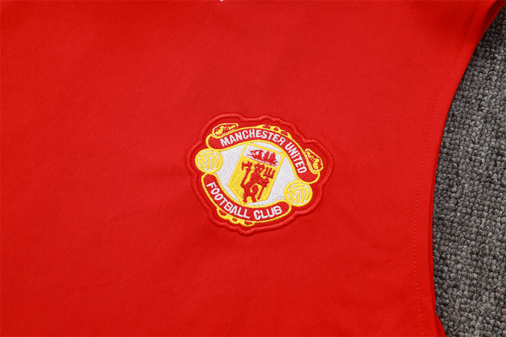 Manchester United Training Jersey 25/26