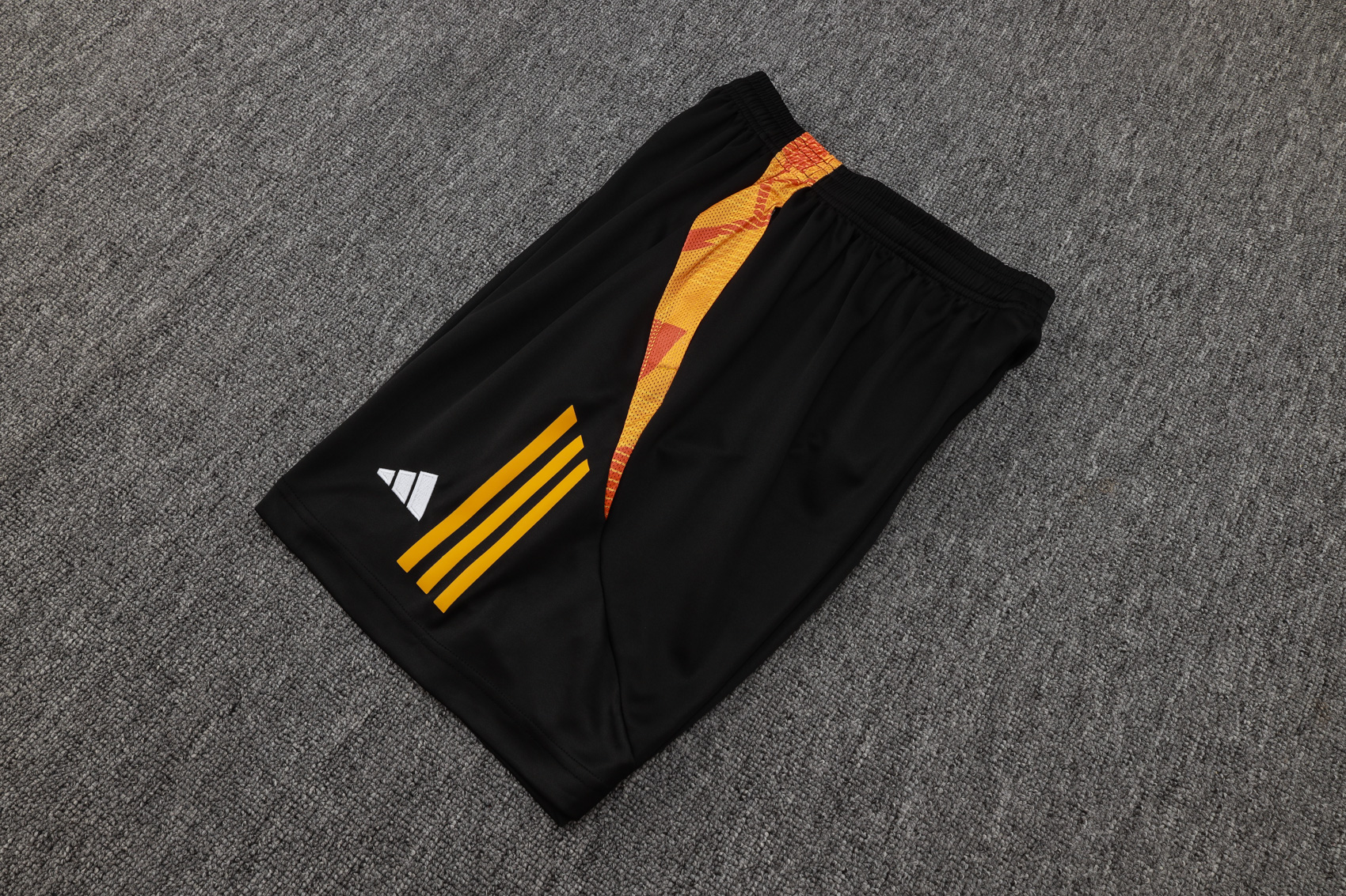 Real Madrid Training Short sleeve Suit 24/25