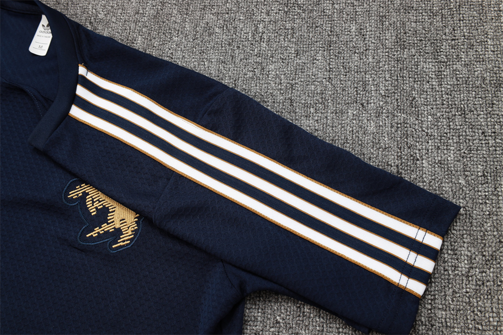 Juventus Training Short Sleeve Suit 25/26