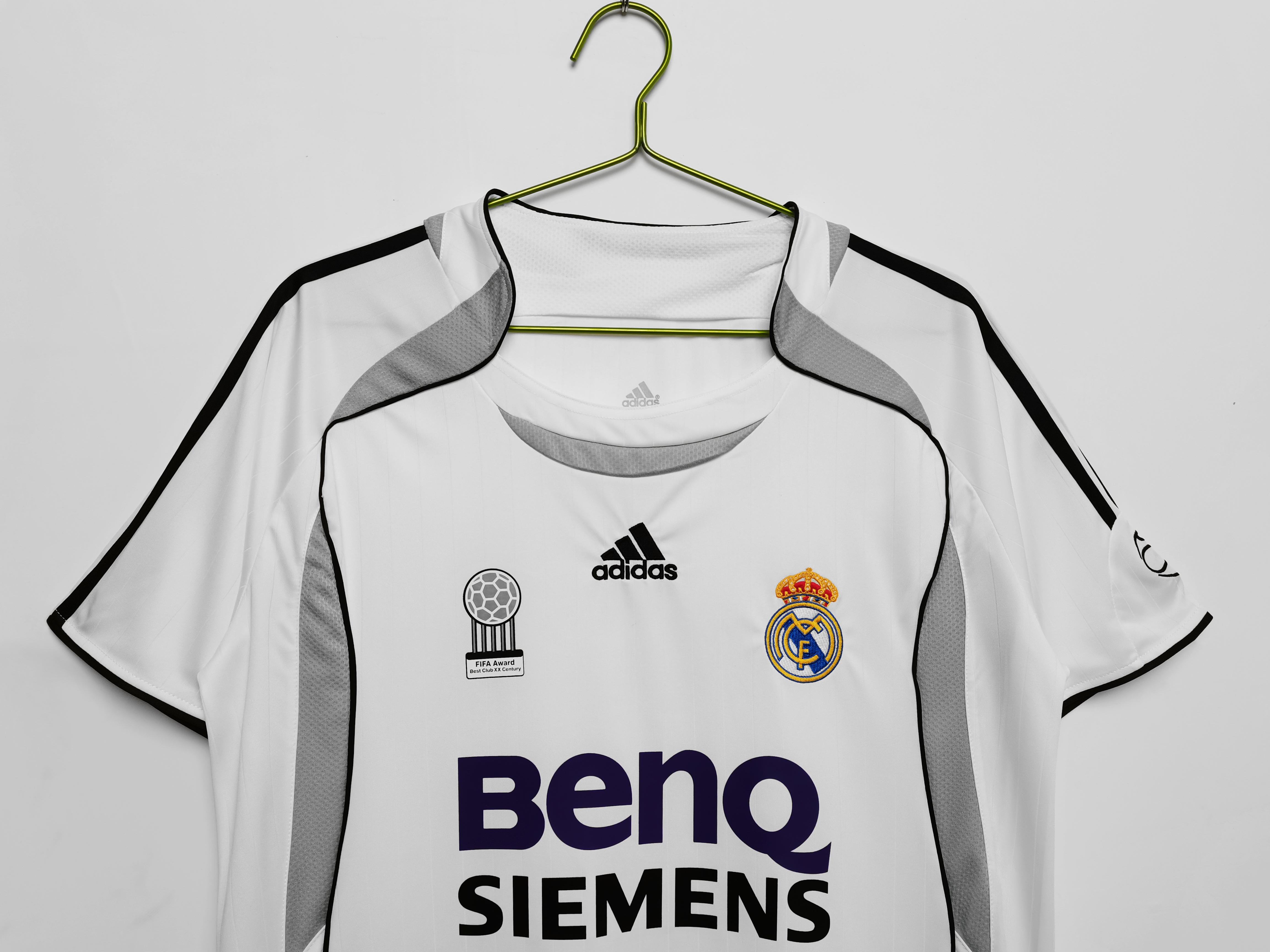 Real Madrid Home Retro Jersey 2006/07