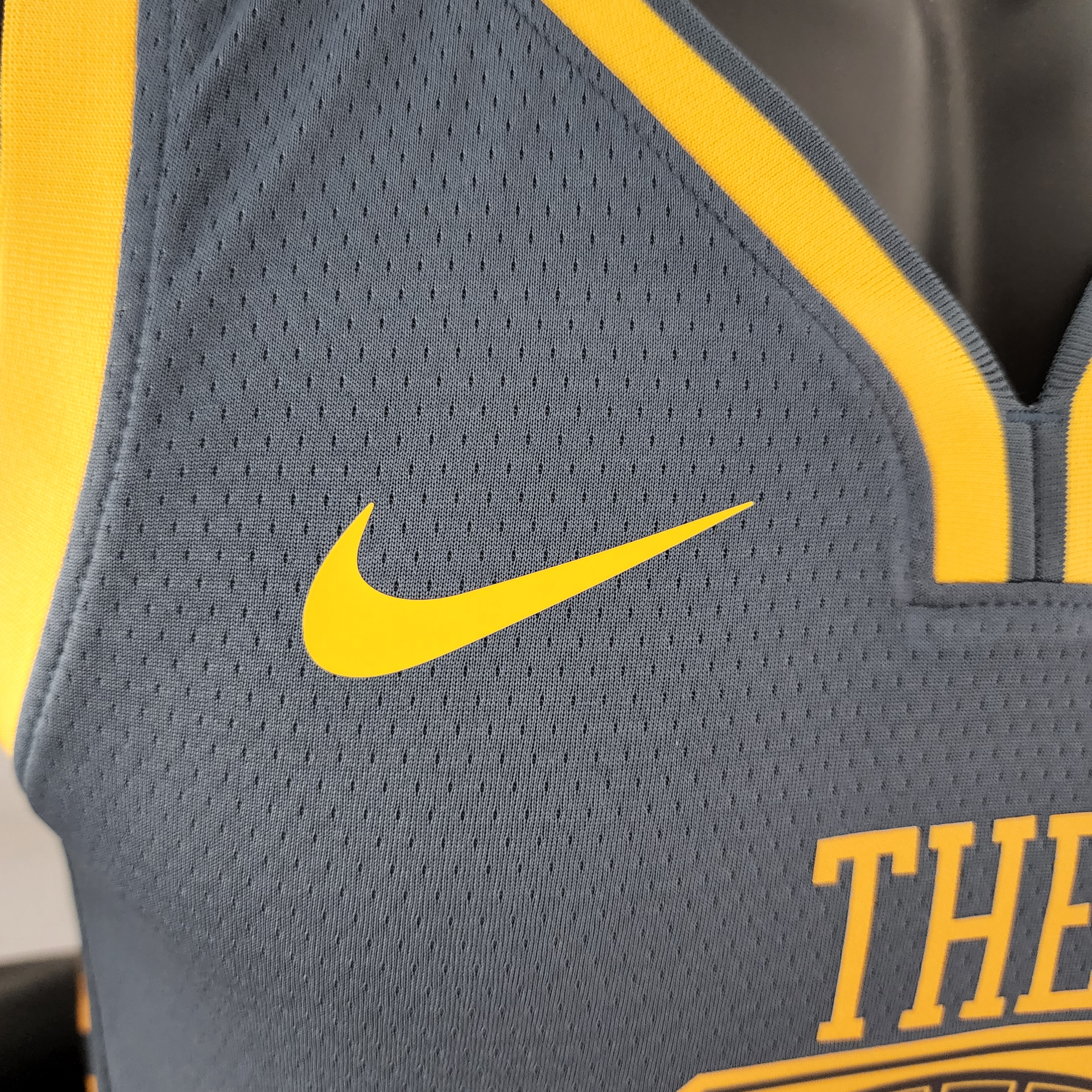 Klay Thompson Golden State Warriors Grey Swingman Jersey 2018