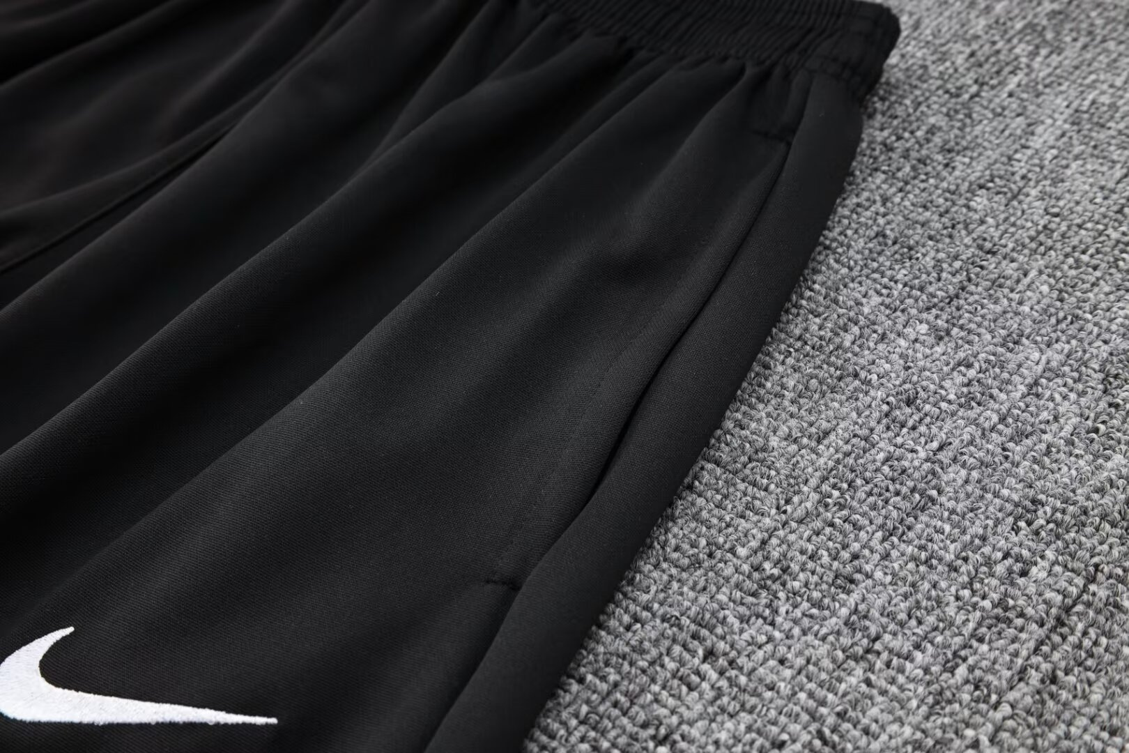 Liverpool Training Jersey Suit 24/25