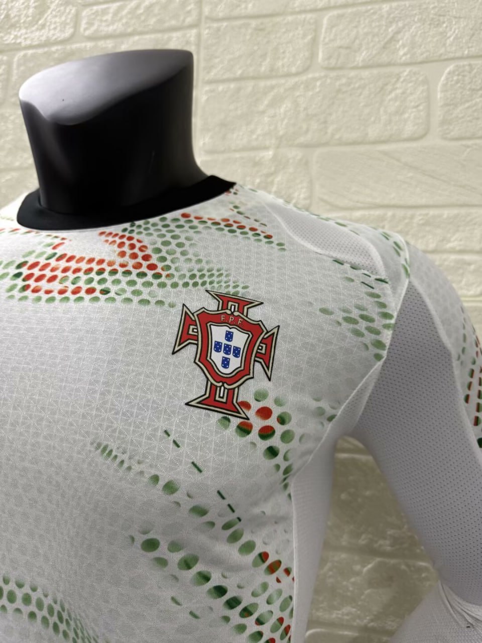 Portugal 2025 Away Player Version Long Sleeve Man Jersey