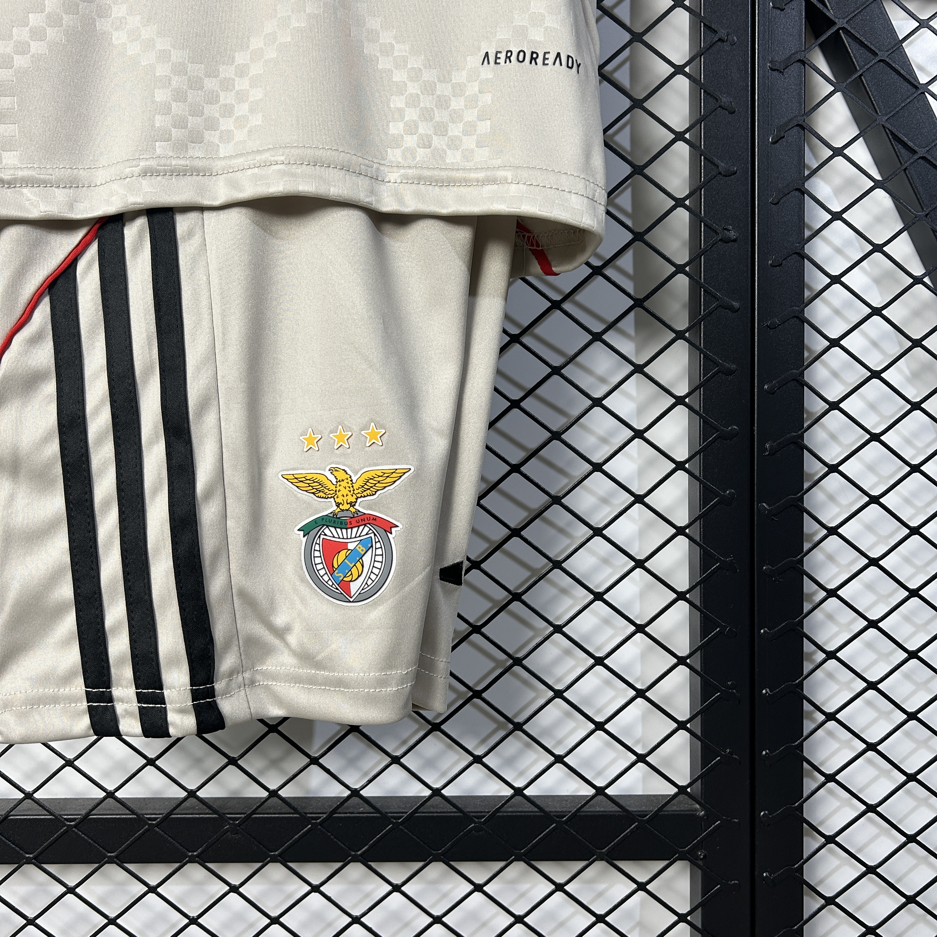 Benfica Beige Away Kids Suit 25/26