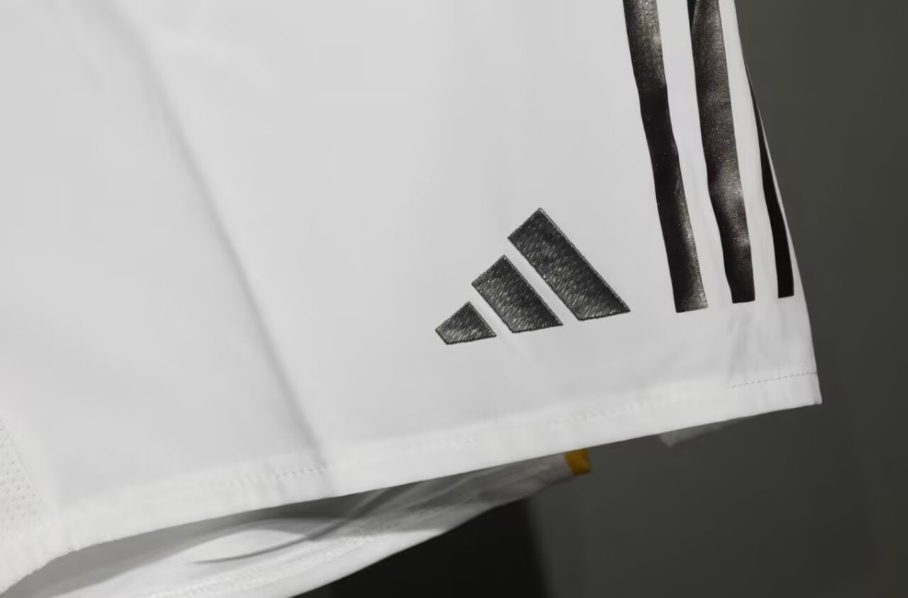 Real Madrid Player Home Shorts 25/26