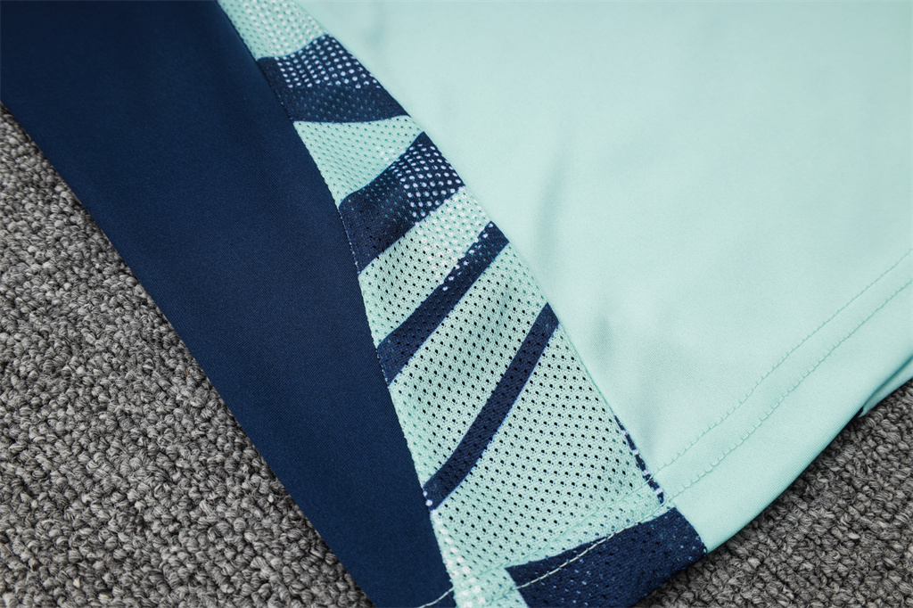 Manchester United Training Jersey 24/25