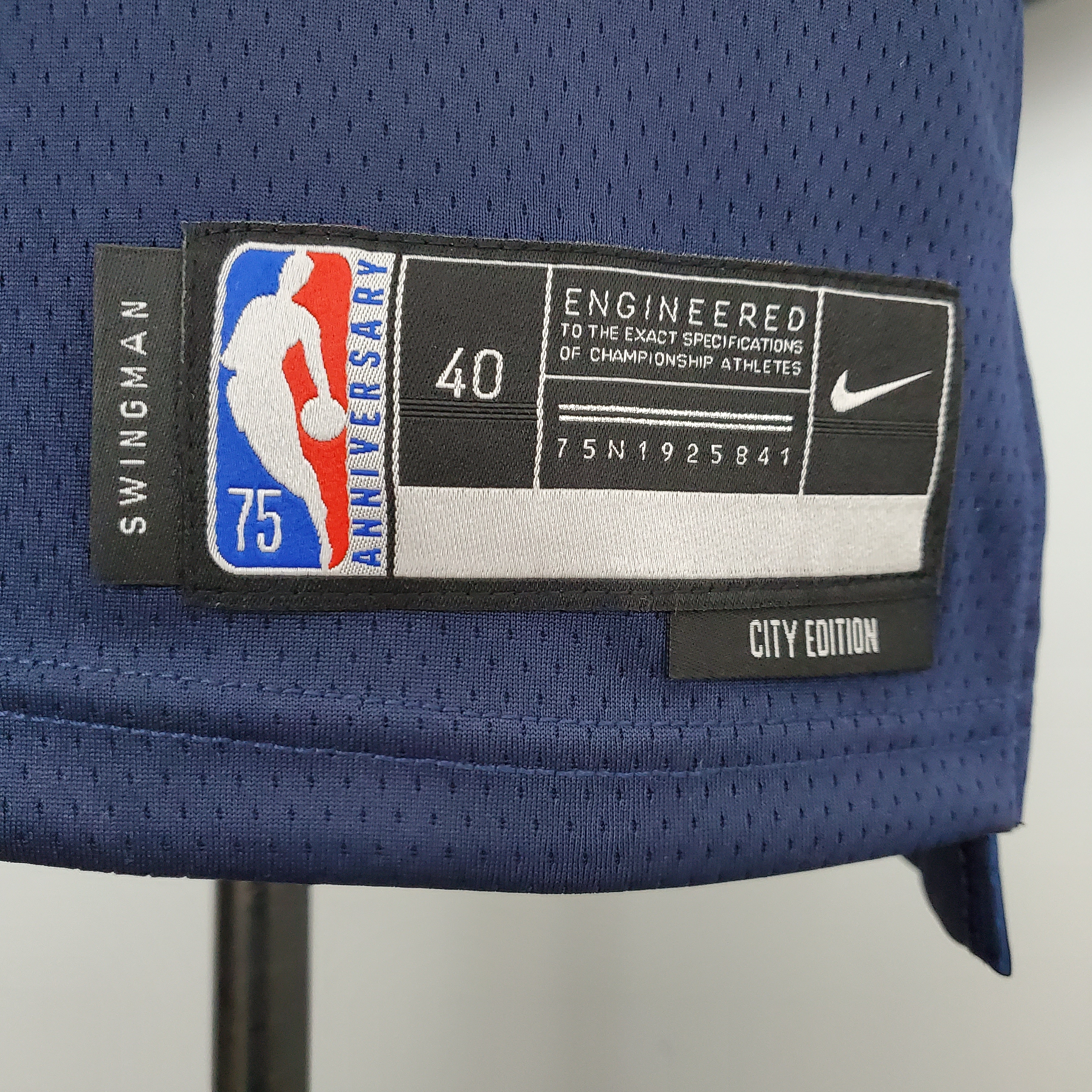 Allen Iverson Philadelphia 76ers 2021/22 Swingman Jersey Royal Blue